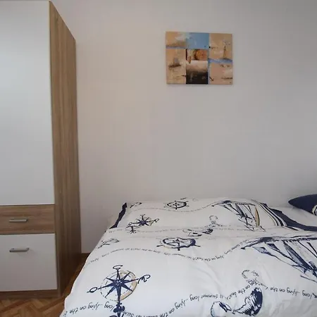 Lägenhet Seetörn